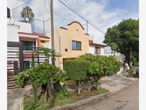 Casa en Venta en Pinar de La Calma Zapopan