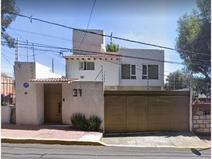 Casa en Venta en San Nicolás Totolapan La Magdalena Contreras