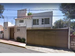 Casa en Venta en San Nicolás Totolapan La Magdalena Contreras