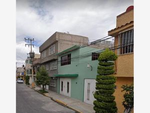 Casa en Venta en Metropolitana Tercera Sección Nezahualcóyotl