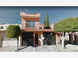 Casa en Venta en Santa Mónica 2a Secc Querétaro