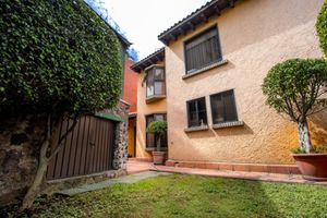 Casa en venta de 3 pisos Valle escondido, Tlalpan, Ciudad de México CP 14600