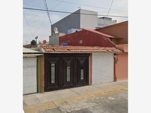 Casa en Venta en Villa de las Flores 1a Sección (Unidad Coacalco) Coacalco de Berriozábal