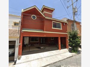 Casa en Venta en Prados de la Silla Monterrey