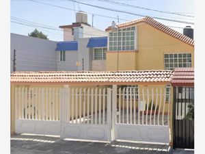 Casa en Venta en Valle Dorado Tlalnepantla de Baz