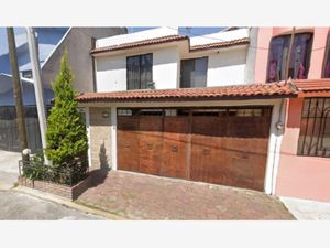 Casa en Venta en Constitucion de 1917 Iztapalapa