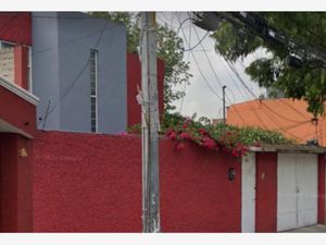 Casa en Venta en Viejo Ejido de Santa Úrsula Coapa Coyoacán