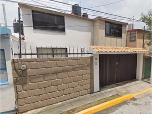 Casa en Venta en Viveros del Valle Tlalnepantla de Baz