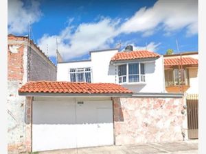 Casa en Venta en Heroes de Puebla Puebla