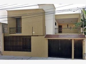 Casa en Venta en Los Alcanfores Querétaro