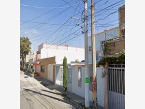 Casa en Venta en Jardines de Santa Clara Ecatepec de Morelos