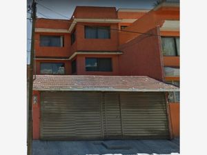 Casa en Venta en Pedregal de Santo Domingo Coyoacán