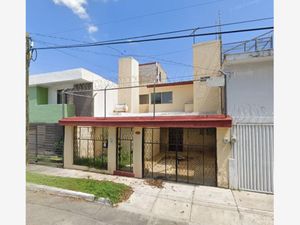 Casa en Venta en Jardines del Country Guadalajara