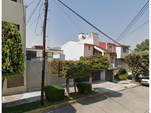 Casa en Venta en Lomas de Tecamachalco Naucalpan de Juárez