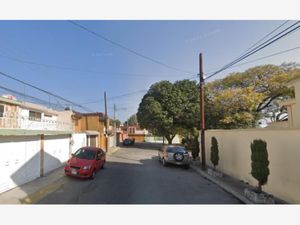 Casa en Venta en Villa de las Flores 1a Sección (Unidad Coacalco) Coacalco de Berriozábal