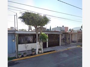 Casa en Venta en Jardines de San José 1a Secc Coacalco de Berriozábal