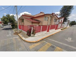 Casa en Venta en Valle Don Camilo Toluca