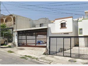 Casa en Venta en Colinas de Valle Verde Monterrey