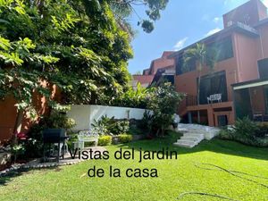 Casa en Venta en Palmira Tinguindin Cuernavaca