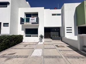 Casa en Renta en Residencial el Refugio Querétaro