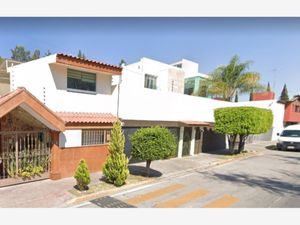 Casa en Venta en Club de Golf las Fuentes Puebla