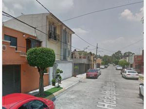 Casa en Venta en Hacienda de Echegaray Naucalpan de Juárez