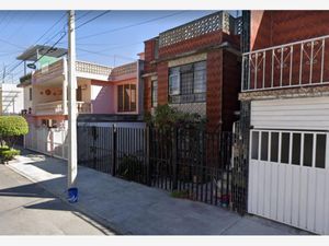 Casa en Venta en Constitucion de 1917 Iztapalapa