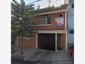 Casa en Venta en Pedregal de Santo Domingo Coyoacán