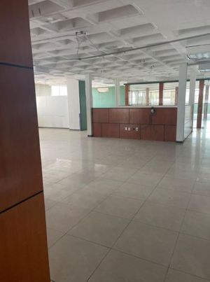 OPORTUNIDAD PARA RENTAR OFICINAS O BODEGAS EN NAUCALPAN