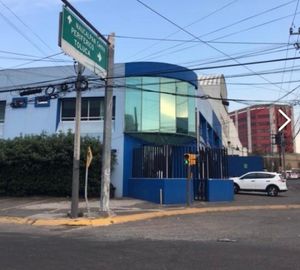 OFICINAS Y LOCAL COMERCIAL en la mejor zona de Naucalpan, San Luis Tlatilco.