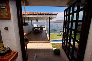 Casa en Venta en lago de Tequesquitengo en Morelos