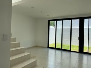 Estrena excelente  casa en El Condado, Querétaro.