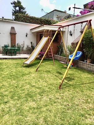 VENTA CASA Bosque Ciruelos  en Bosque de las Lomas con Jardin