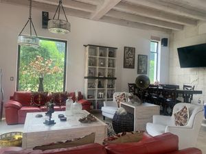 VENTA HERMOSA RESIDENCIA EN CERRADA DEL CARMEN