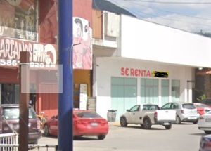 LOCAL COMERCIAL EN PLAZA LOPEZ PORTILLO