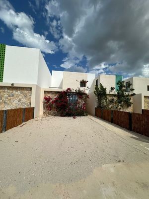 Townhous en Venta en Privada Diez.Cinco en Chicxulub Puerto Yucatán