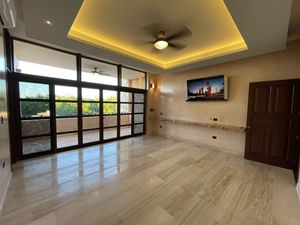 Residencia Aurora en Venta en Privada Soluna en Temozón Yucatán