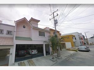 Casa en Venta en Pedregal de la Silla Monterrey