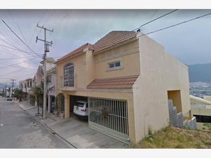 Casa en Venta en Pedregal de la Silla Monterrey