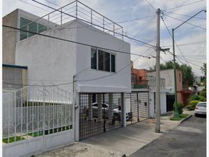 Casa en Venta en Magisterial Coapa Tlalpan