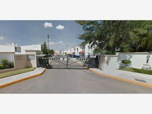 Casa en Venta en Pirámides 3a. Sección Corregidora