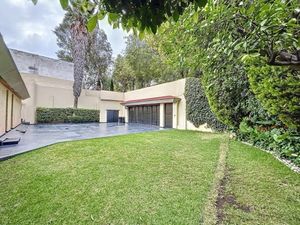 CASA EN VENTA EN BOSQUE DE LAS LOMAS