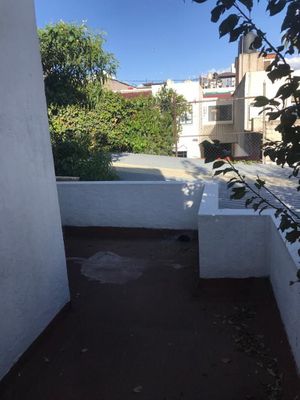 CASA EN VENTA EN NARVARTE PONIENTE