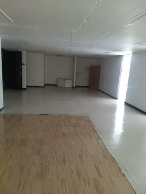 OFICINAS EN RENTA SEMIACONDICIONADA EN COLONIA DEL VALLE PISO 4 Y 5