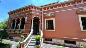 CASA EN VENTA EN LOMAS DE CHAPULTEPEC