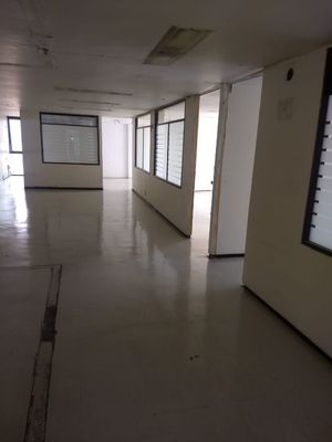 OFICINAS EN RENTA SEMIACONDICIONADA EN COLONIA DEL VALLE PISO 4 Y 5