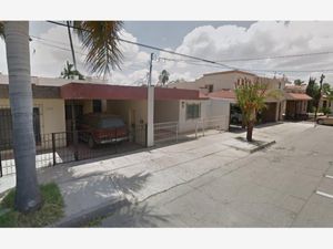 Casa en Venta en Jardines del Valle Ahome