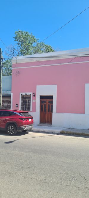 En venta bonita casa remodelada en el centro de Mérida