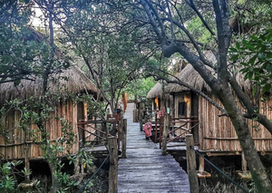 Eco-Hotel en Tulum con Cenote y Laguna