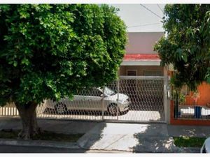 Casa en Venta en Residencial La Cruz Guadalajara